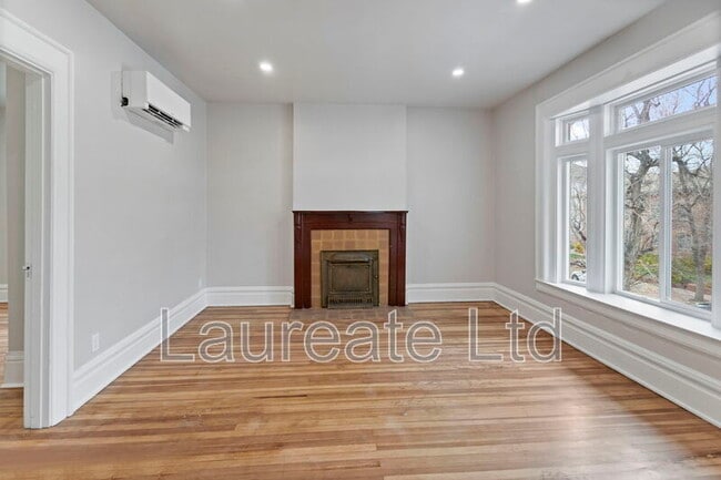 Foto del edificio - 1058 N Pearl St