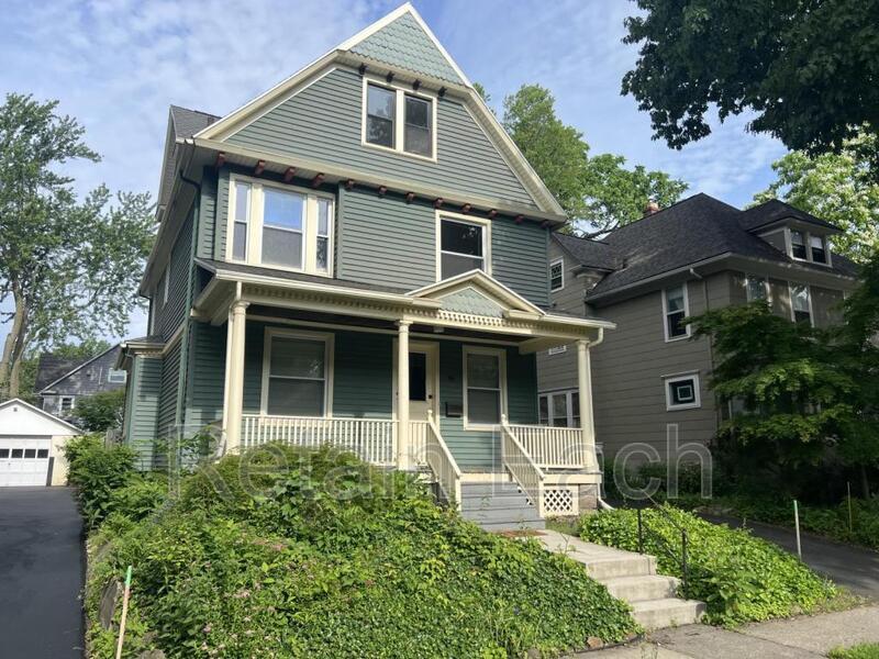 Primary Photo - 21 Ericsson St