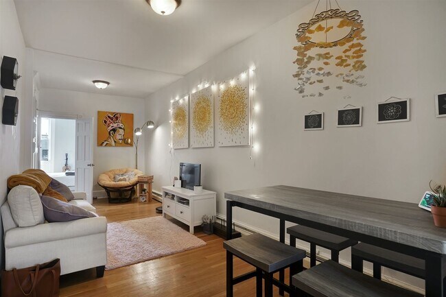 Foto del edificio - 402 Monroe St
