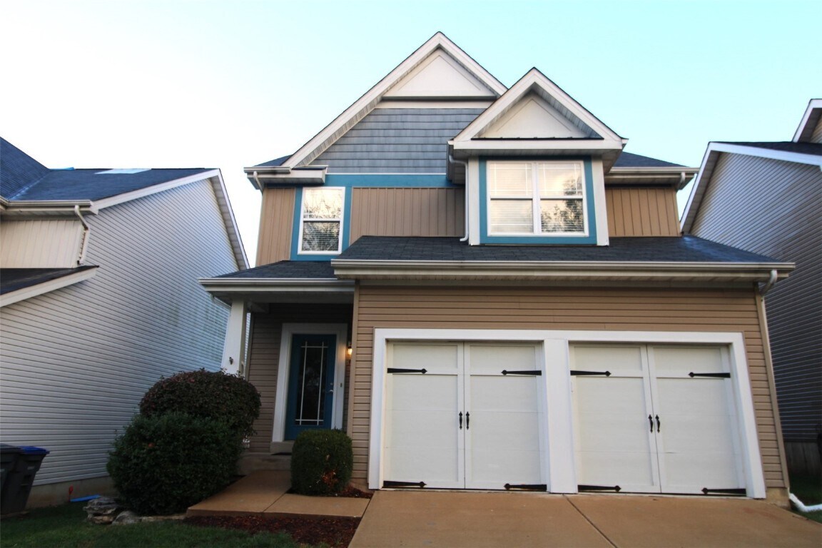 Foto principal - 415 Parkgate Dr
