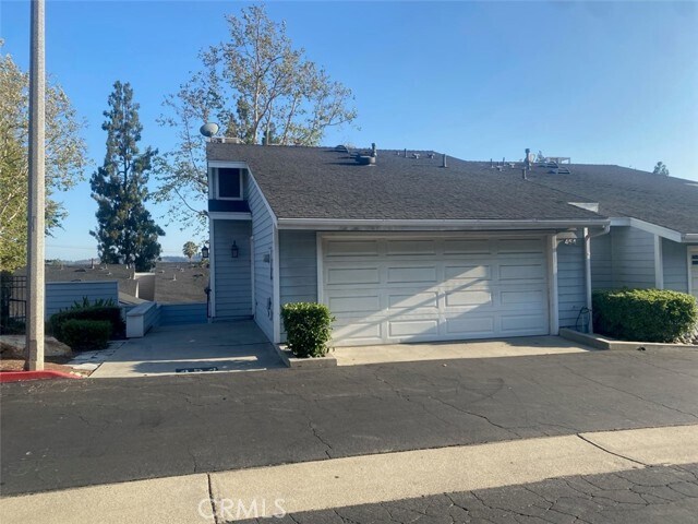 Foto principal - 454 Walker Rd