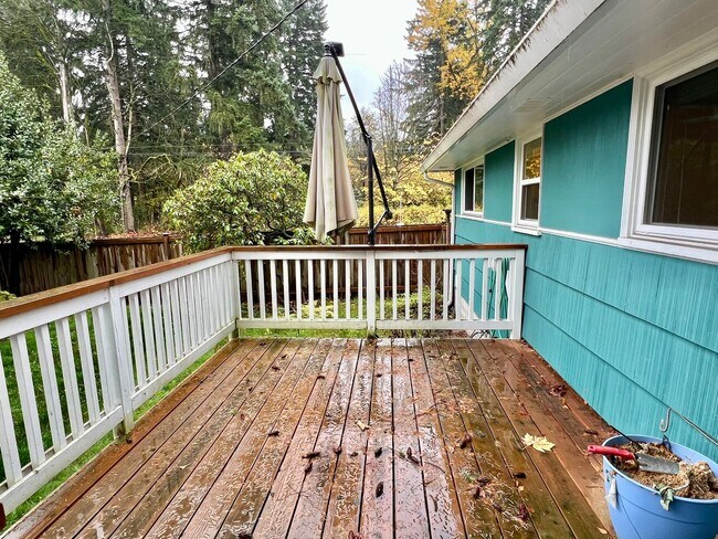 Foto del edificio - Haller Lake Home