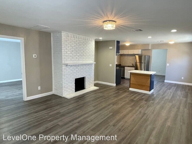 Building Photo - 2 br, 1 bath House - 2319 NW 18th Street