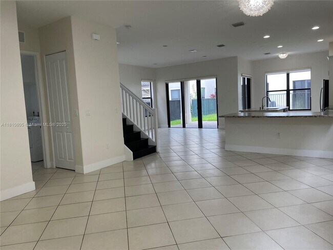 Foto del edificio - 3316 W 98th Pl