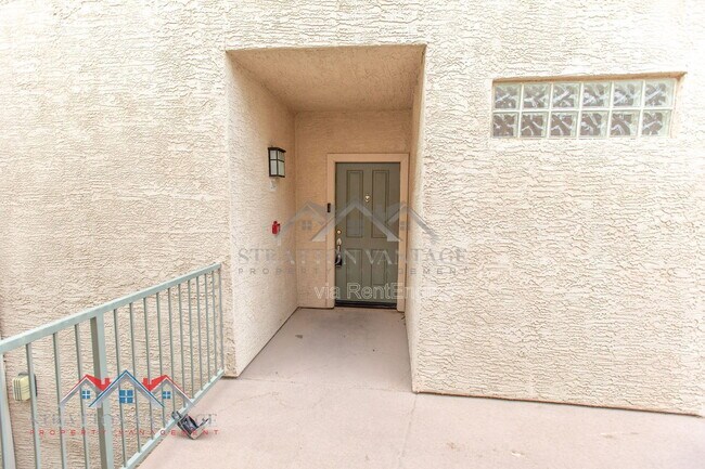 Foto del edificio - 16013 S Desert Foothills Pkwy