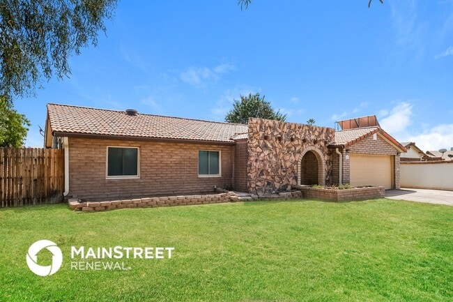 Building Photo - 4613 N 80th Dr