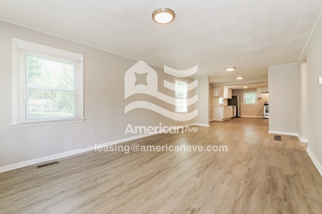Foto del edificio - 5328 Ash Ave