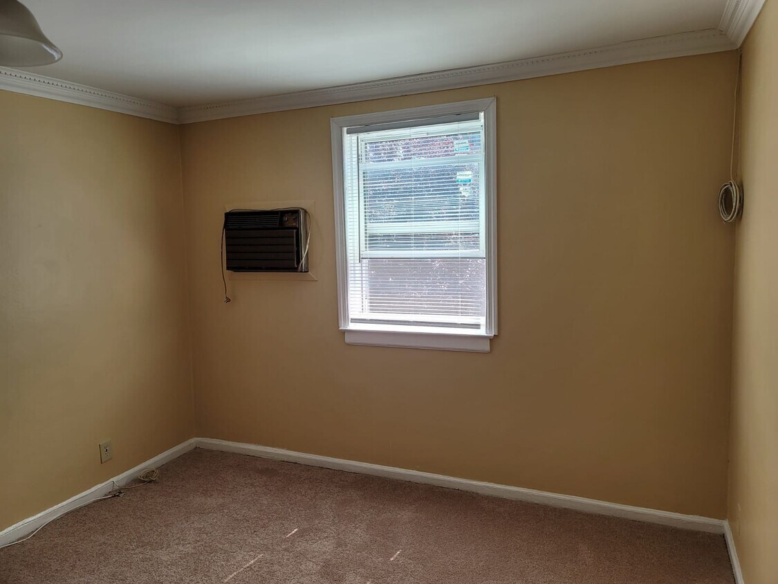 25419 74th Ave Unit 2, Glen Oaks, NY 11004 Condo for Rent in Glen