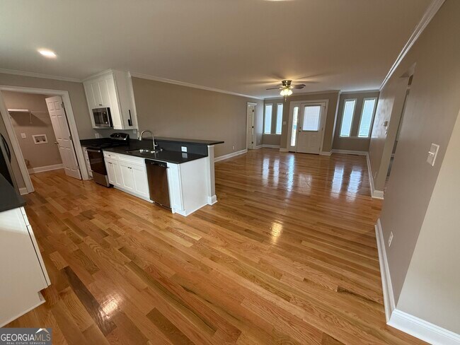 Foto del edificio - 657 Athens St