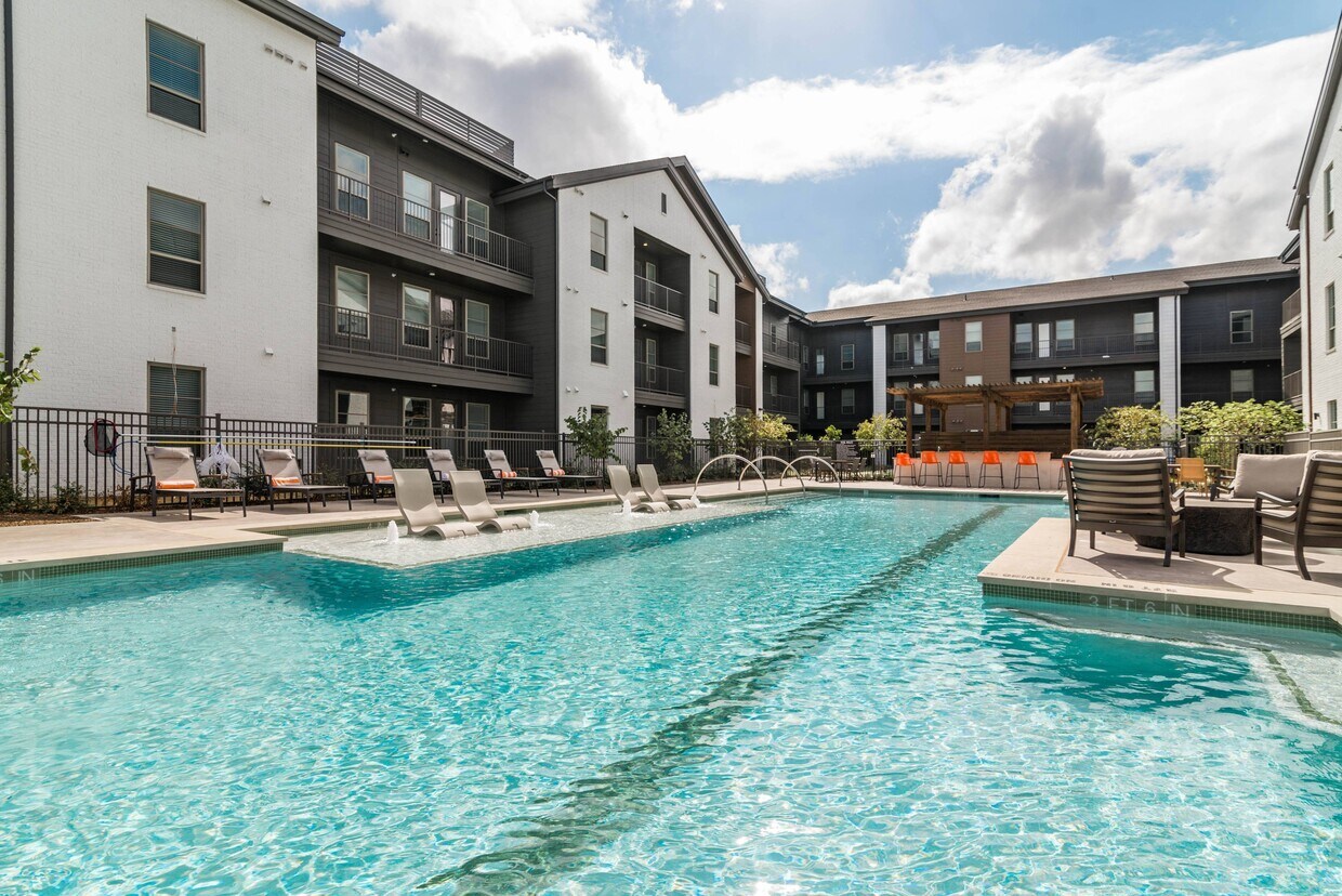 Album Benbrook 55+ Active Adult Apartment Apartments in Benbrook