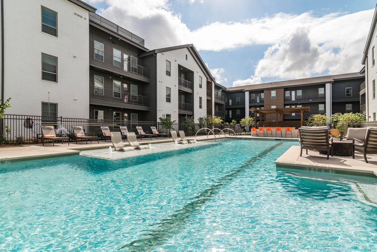 Apartments In Benbrook Area