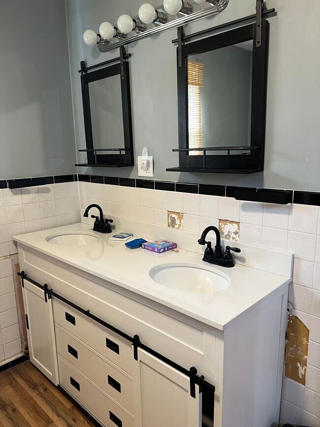 Building Photo - 2 Bedroom Home In Carlisle
