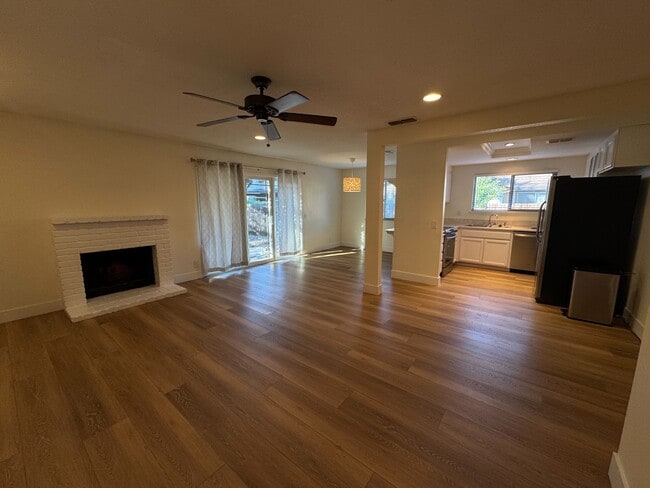 Living room - 11049 Autumnwind Ln