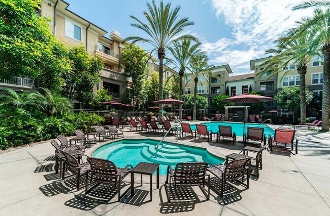 Foto del edificio - Coming Soon! 1 Bedroom Condo in Anaheim