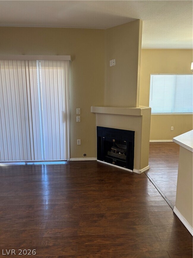 Foto del edificio - 1050 E Cactus Ave