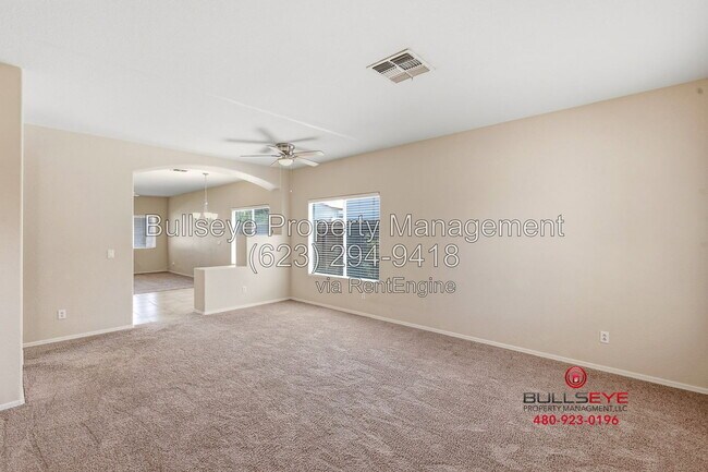 Building Photo - 3736 E Woodside Way