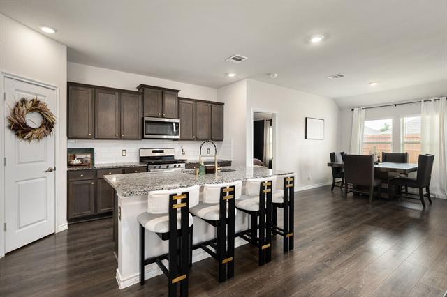 Foto del edificio - 600 Auburn Forest Dr