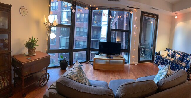 Foto del edificio - 1390 Kenyon St NW