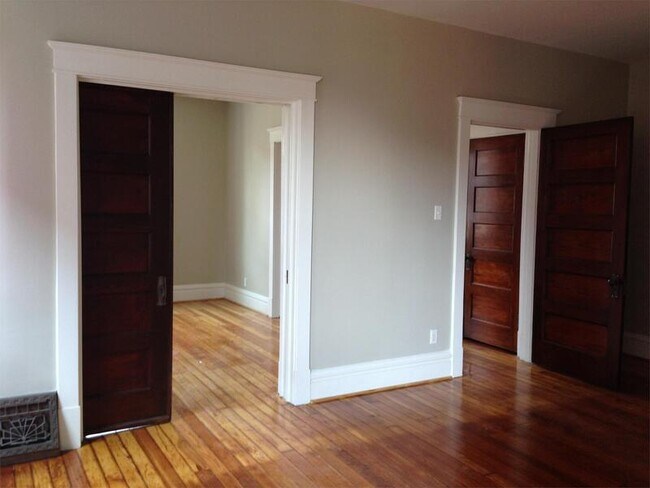 Foto del edificio - 2717 Arsenal St