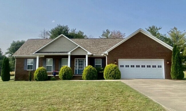 Building Photo - 47 Hummingbird Ln
