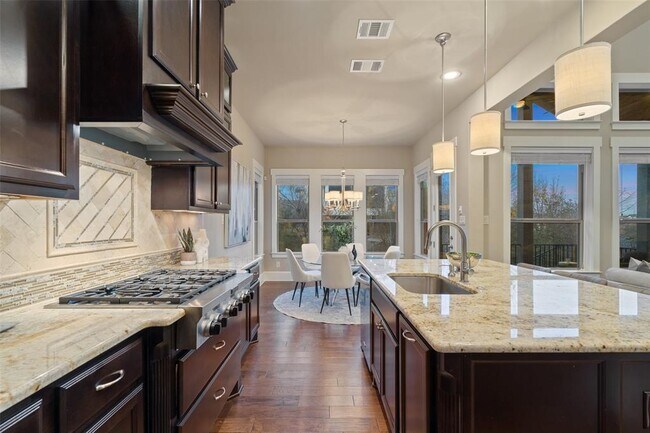 Foto del edificio - 905 Madison Fork Dr
