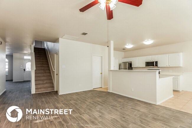 Foto del edificio - 1300 White Dove Ln