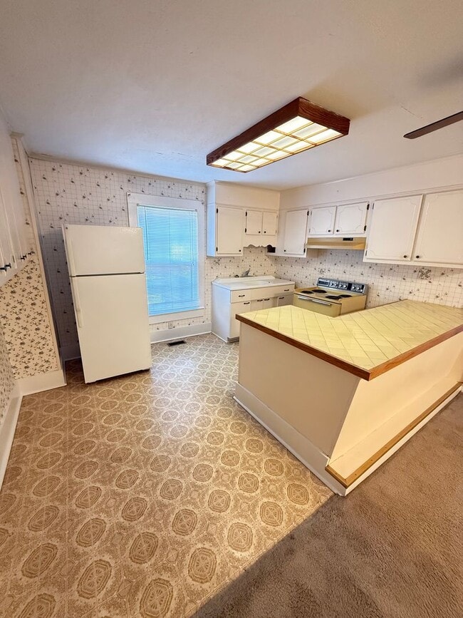 Building Photo - 2 Bed 1 Bath Home in Martin, TN!