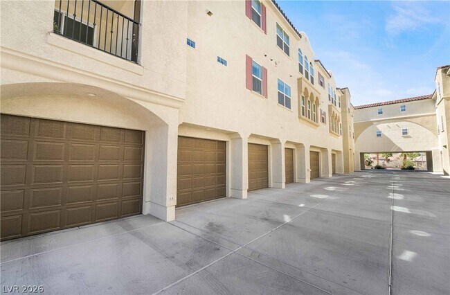 Foto del edificio - 2555 Hampton Rd