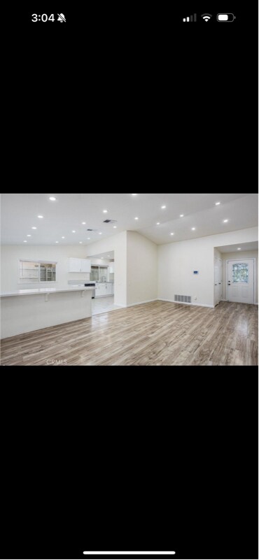 Foto del edificio - 7312 Palmetto Ave