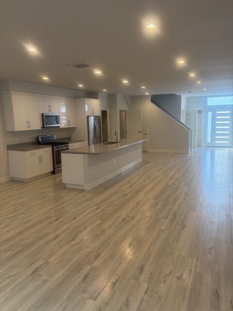 Foto del edificio - 14033 Riverside Dr