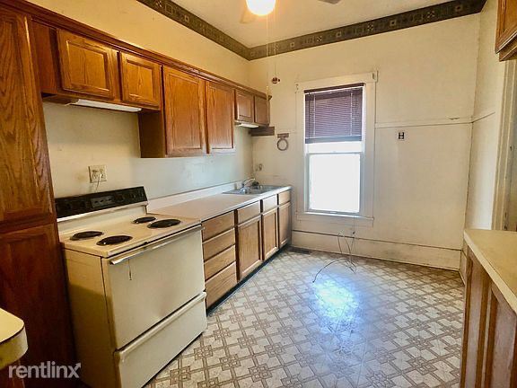 Building Photo - 3 br, 2 bath House - 606 N 2nd St