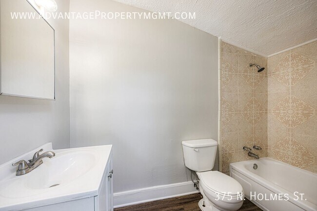 Foto del edificio - 375 N Holmes St