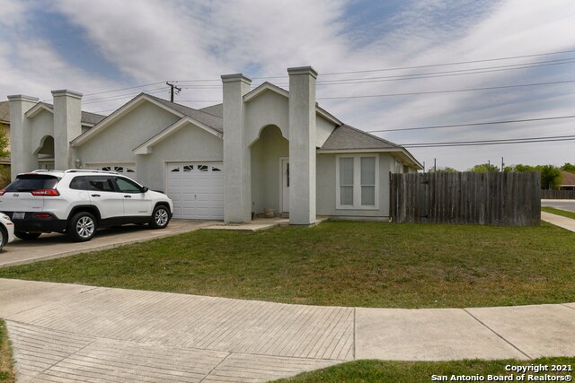 Foto del edificio - 1219 Brown Rock Dr