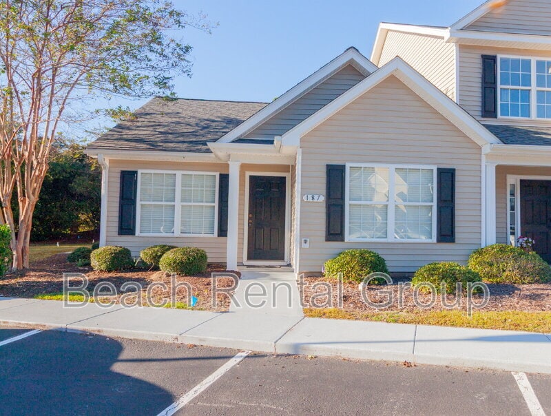 Primary Photo - 187 Madrid Dr