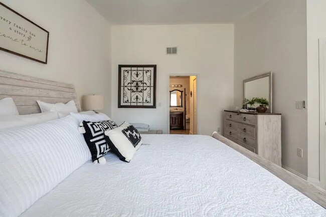 Foto del edificio - 8824 Coral Palms Ct