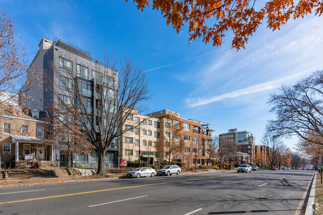 4111 Connecticut Ave - The Claire