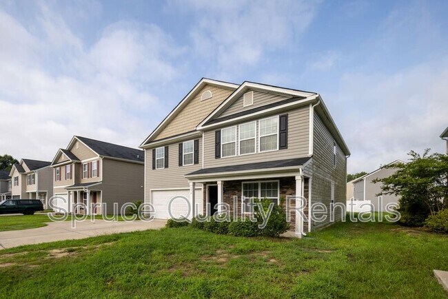 Foto del edificio - 136 Birch Creek Rd