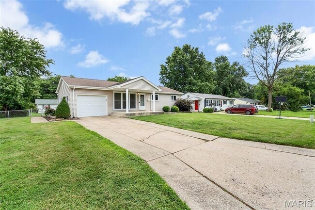 Building Photo - 524 Cheryl Ann Dr