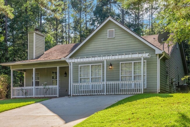Building Photo - Move-In Incentive: $250 Gift Card if You S...