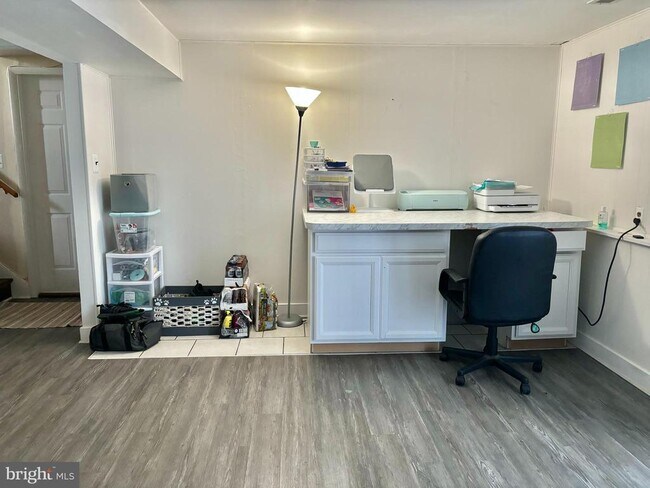 Foto del edificio - 6010 Madeline Dr