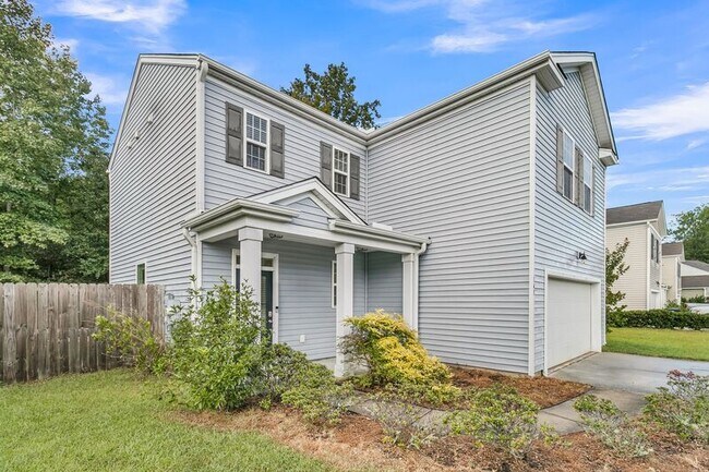 Building Photo - 143 Stoney Creek Way
