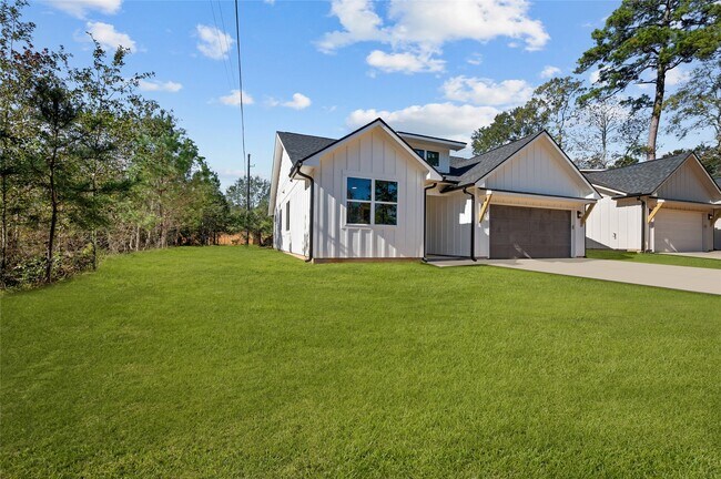 Foto del edificio - 28407 Champion Oaks Dr