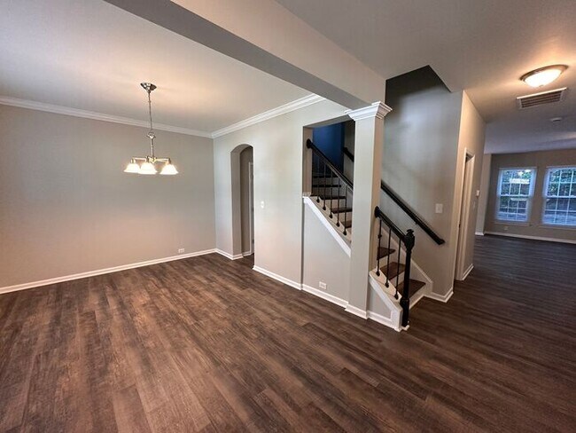 Foto del edificio - 4 bedroom 2.5 Bath