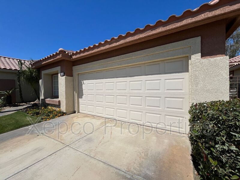 Building Photo - 42451 Saladin Dr