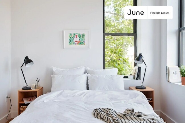 Building Photo - Prime ROOM at The Hancock House