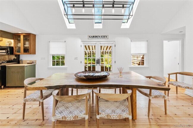 Foto del edificio - 197 Hog Creek Rd