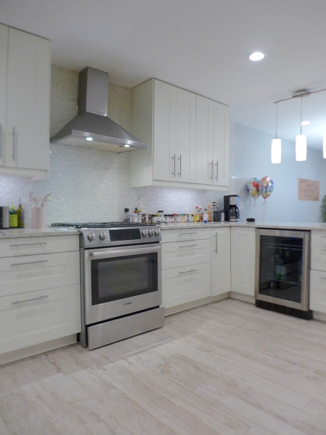 Building Photo - 483 Massachusetts Ave