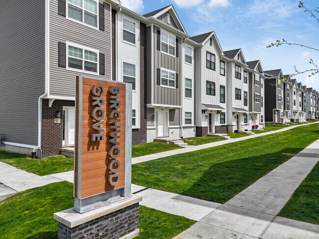 Foto del edificio - Birchwood Grove