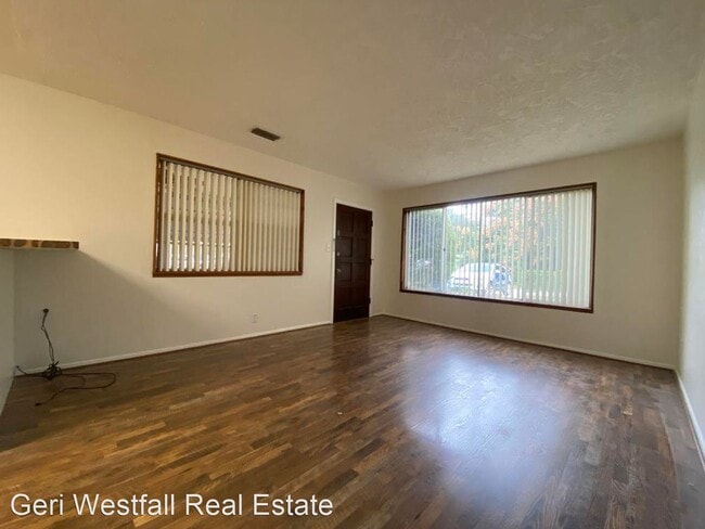 Building Photo - 2 br, 1 bath House - 1584 Valencia Ave.