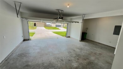 Building Photo - 7123 Glennwick Grv Ln